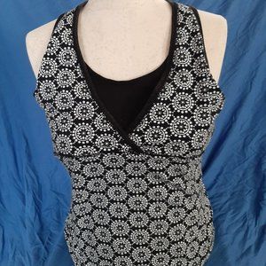 Danskin Now XL (16-18) Black & White top